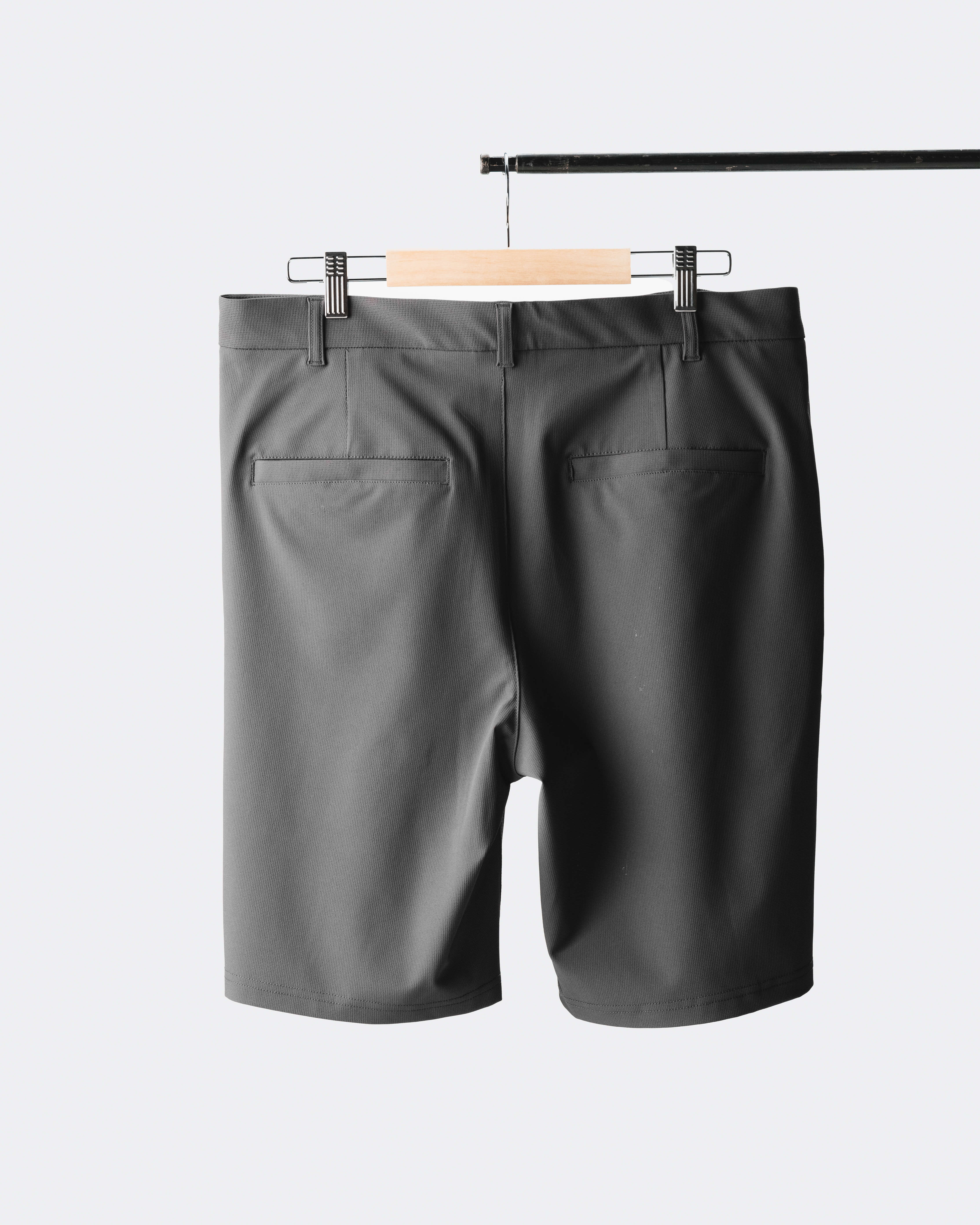 Tour LW Shorts - Asphalt